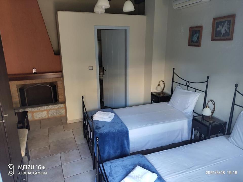 Petrounis Hotel Ареополі Екстер'єр фото